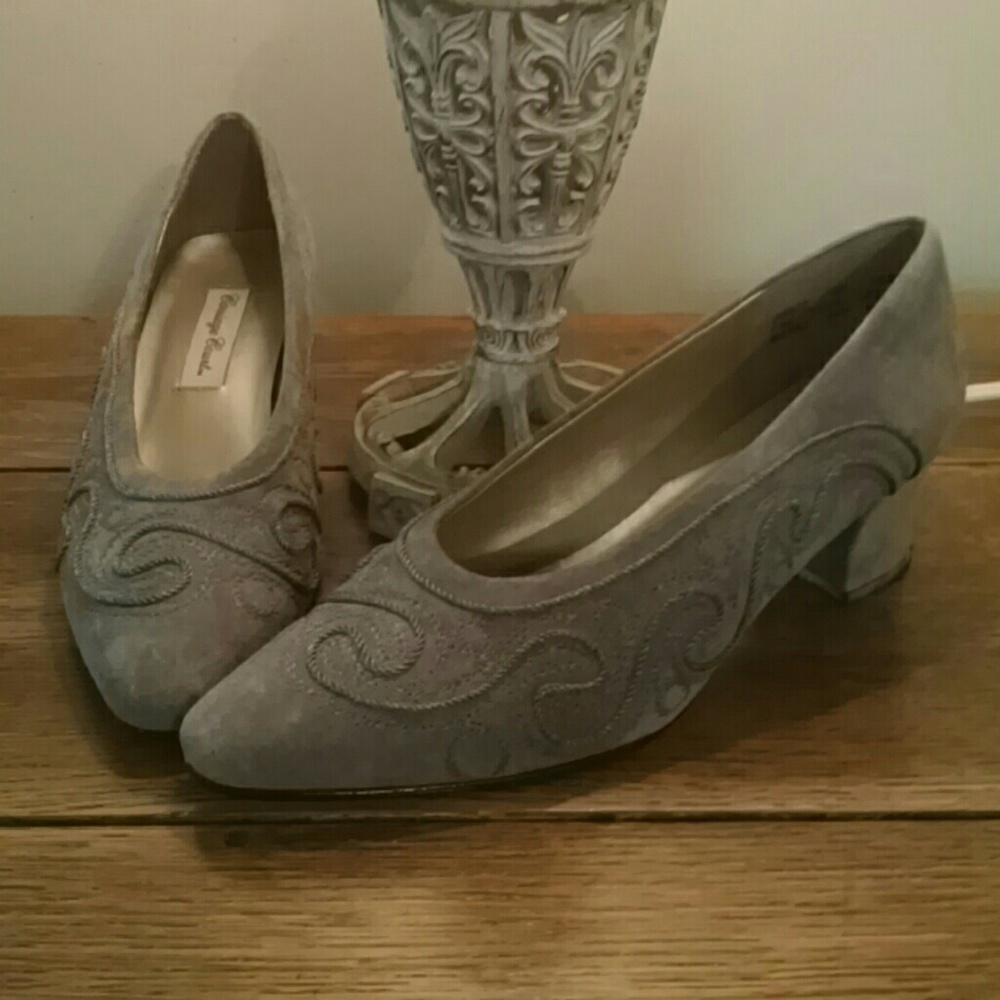 Carriage Court shoes